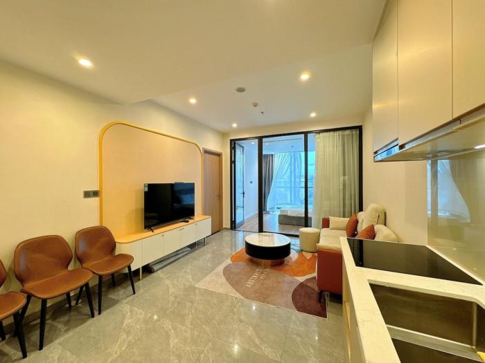 My home-2 modern, cozy bedrooms near the Sea