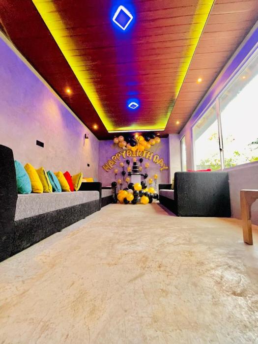 NEW BAMBOOS Airport Transit Hotel