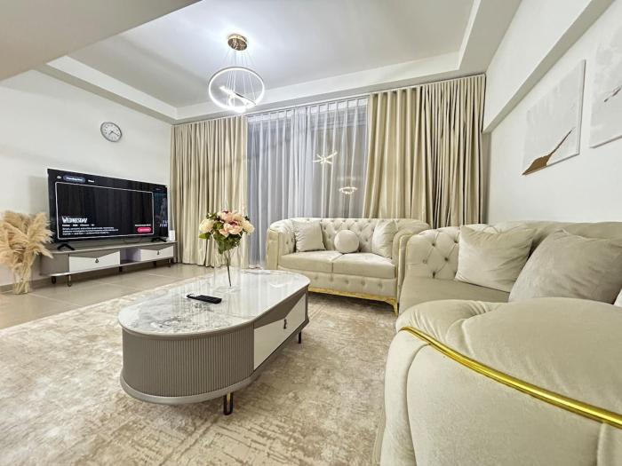 Glam & Family-Friendly 2-BR Duplex in Al Marjan