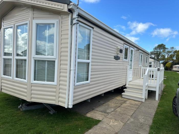 marine getaways caravan hire winchester