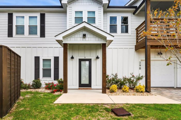 BCW29B - Livin A Dream