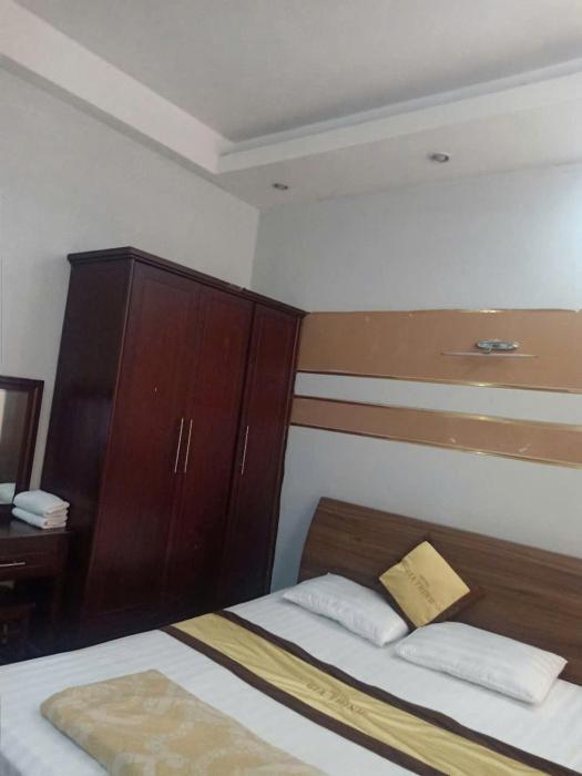 Khách sạn Gia Thịnh