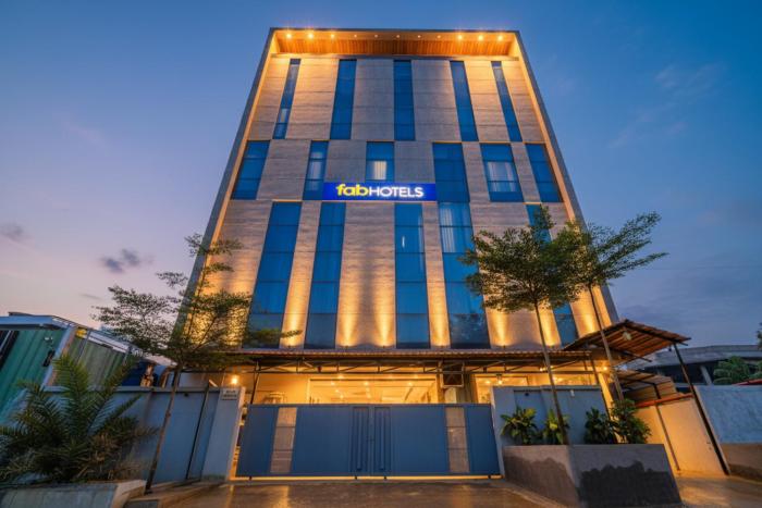 FabHotel Prime Unnam - Nr Amazon Hyderabad Campus, Financial District, Gachibowli