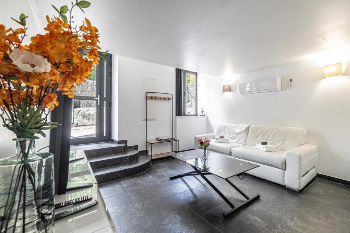 Modern Air-Conditioned Apt 2BR-8P - Cannes
