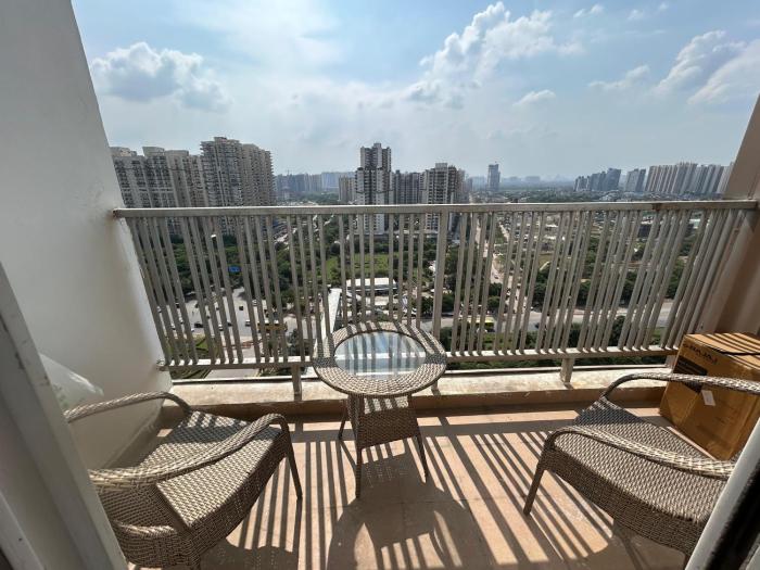 Fusion Suites Ufairia Ek Murti Chowk