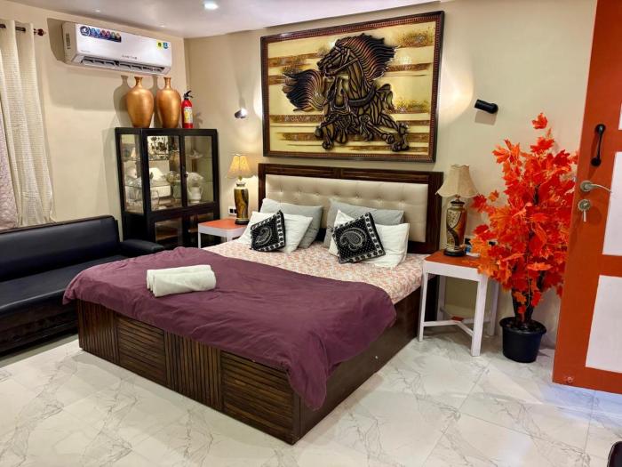 Studio - 27, One Bedroom Apt- Bandra west