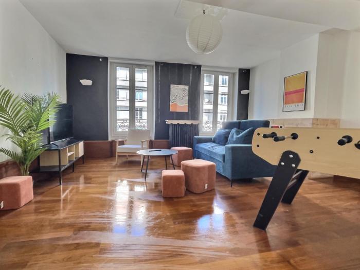 Jacquemart Hypercentre