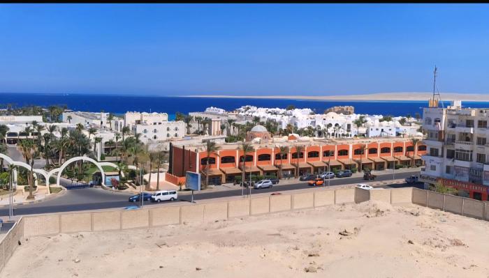 كمبوند الكرداني منطقة عاربيا كورنيش الغردقة