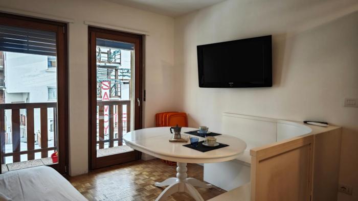 Hostdomus - City Hall Suite