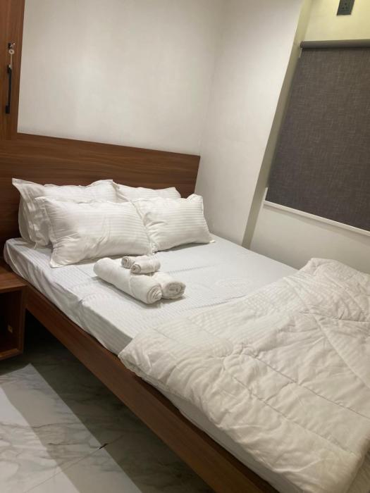 a28 ORANGE BRICKS - Park Street - New Market