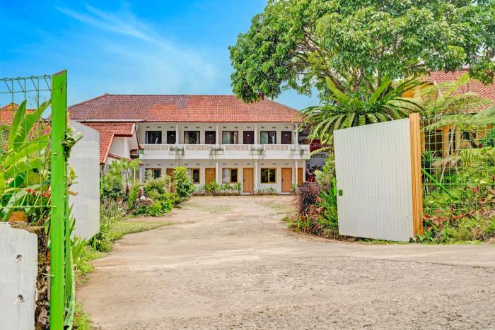 Collection O Subang near Ciater Subang formerly Orchid Villa Ciater