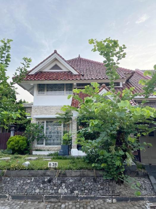Villa Pesona Merapi With 3 BR