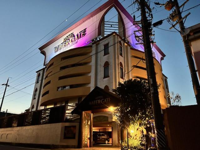 ウォーターゲート岐阜 A Japanese adult-oriented hotel