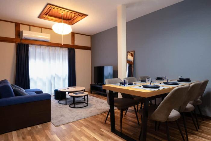 The Blue Traditional House in Osaka