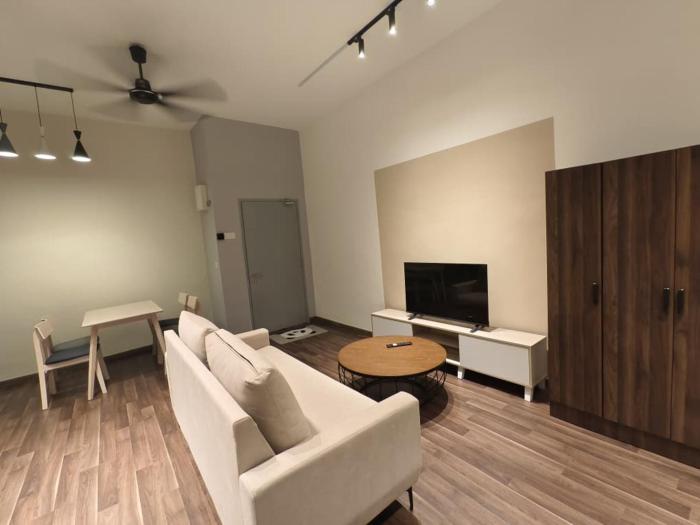 LV10 Hearth & Home 4pax Kuantan