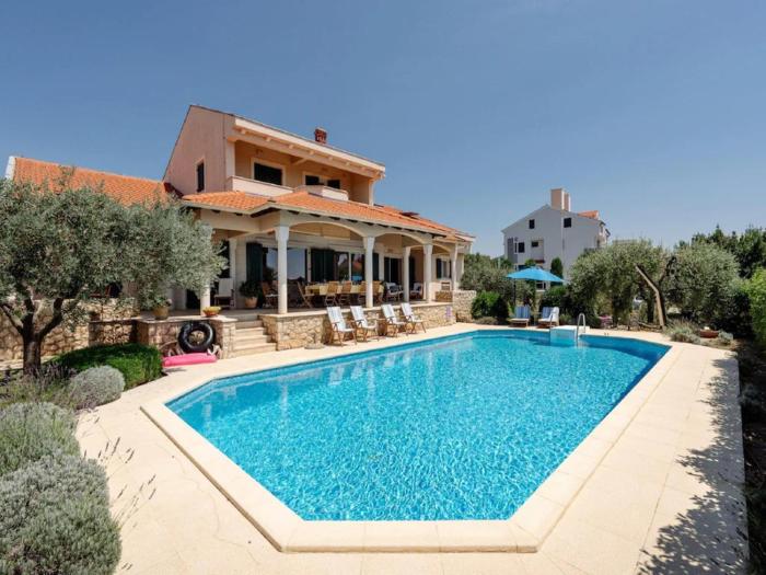 5* Seaview Villa Clara for 12+ guests, Kožino