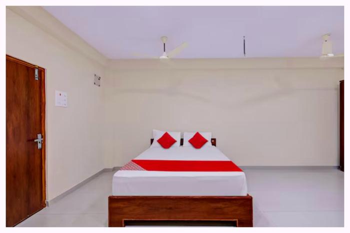 Hotel Regan Residency Near Shri Mahakaleshwar Jyotirlinga Temple