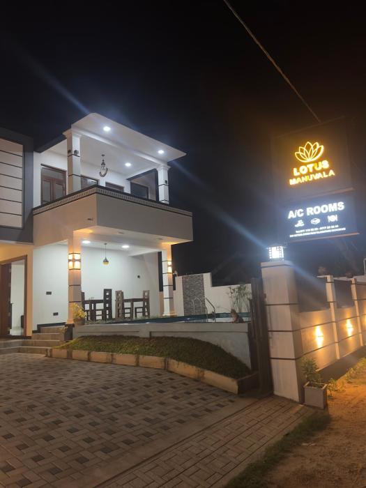 Lotus Manuvala - Negombo