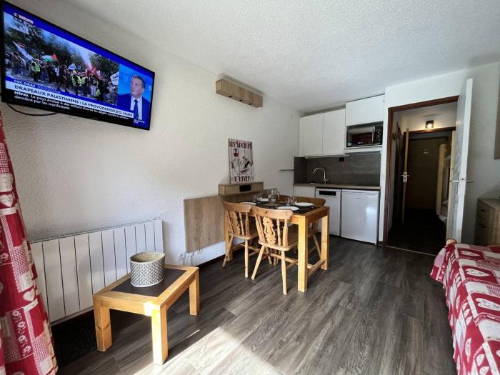 Appart lumineux Méribel skis aux pieds, balcon - FR-1-355-272