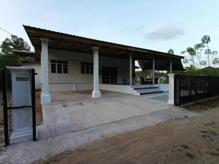 Homestay Puteri DDurian Guling