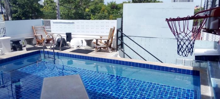 BEN & LEK GUESTHOUSE