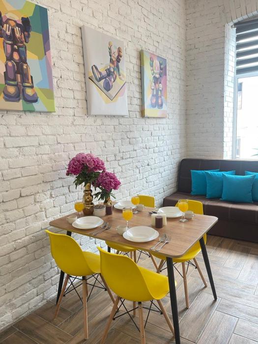 Квартира-студія в історичному центрі міста біля Центральної площі