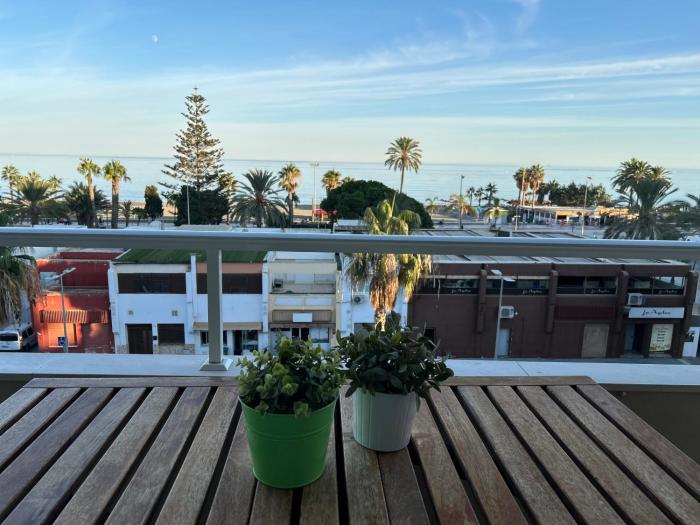 Precioso apartamento frente a la playa