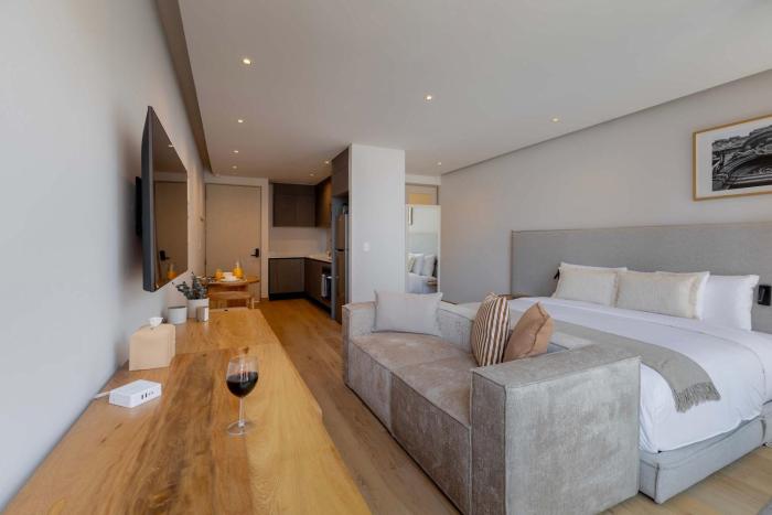 411 Std B Capitalia Central Studio plus Balcony and Gym