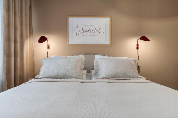 Nordic Velvet Loft Hosted by Hygge Host