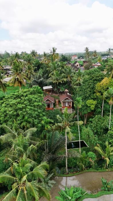Lombok Riverside Bungalows