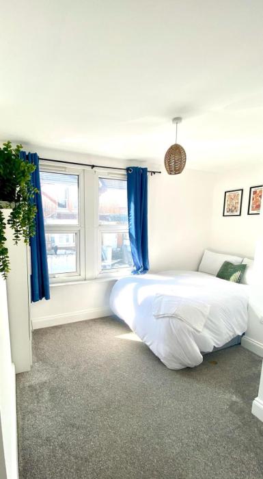 4 bed 2 bath House in medway