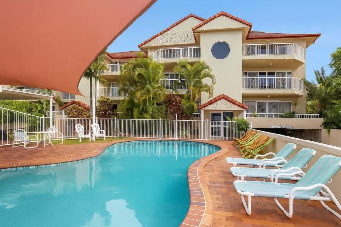 Family 2BR 5min Beach Pool Wi-Fi