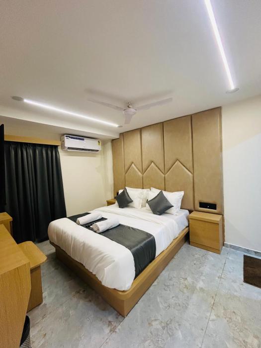 Hotel sun town