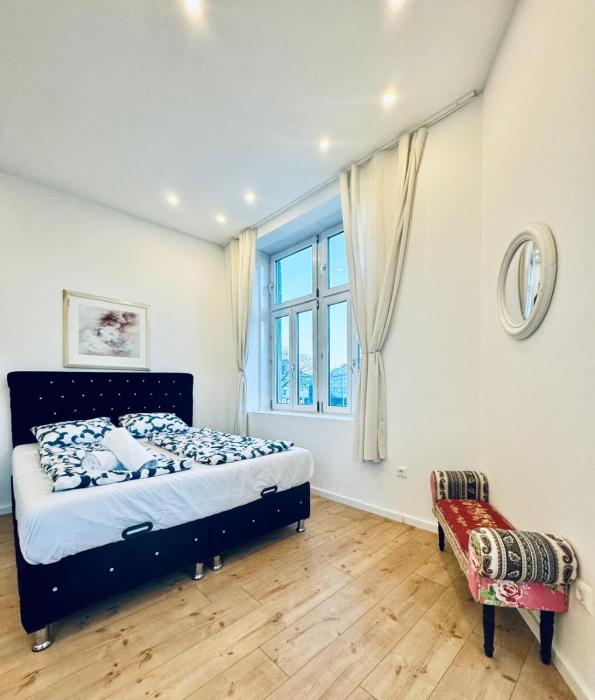 Lovely 3BR Apartment Near Atzgersdorf Park, 11Min Walk