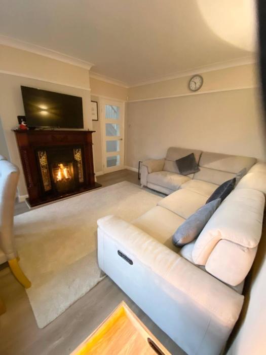 Comfy 4 bedroom house