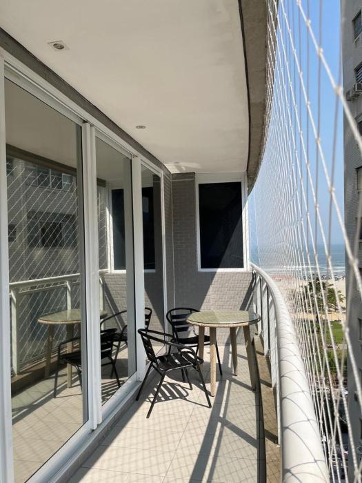 Charming Ocean Studio on Santos Beach