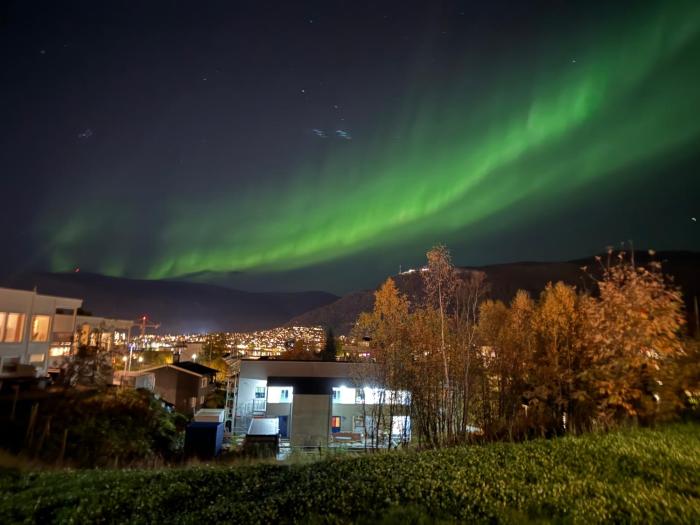 Cozy Aurora View Apartments - Entire 3-Bedroom Fully Furnished Near City Centre