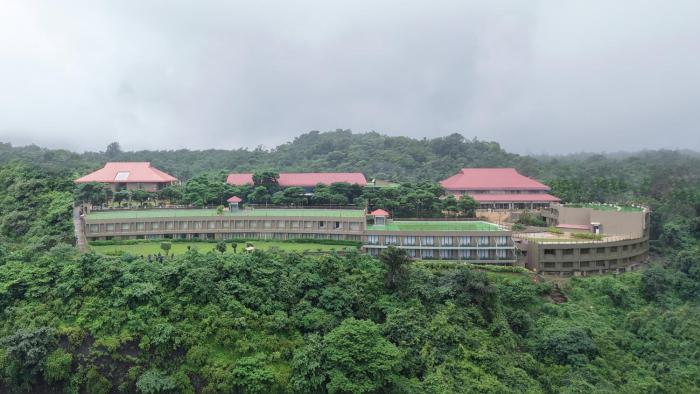 Ikshana Resort and Spa, Khandala