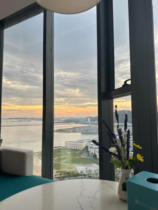 A la carte Hạ Long