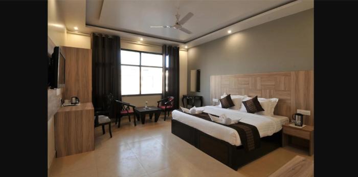 Hind Hotel Near Airport Road Mohali Zirakpur