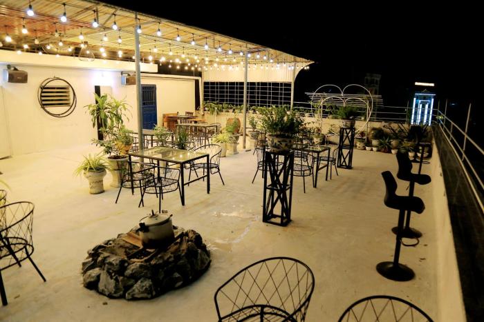 Retro Homestay Hạ Long