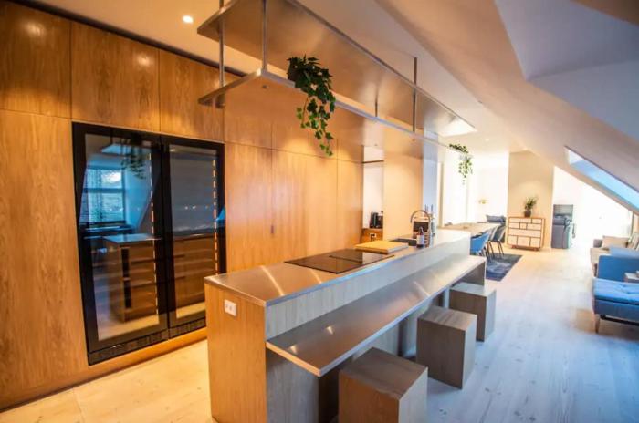 Stunning penthouse Prime location