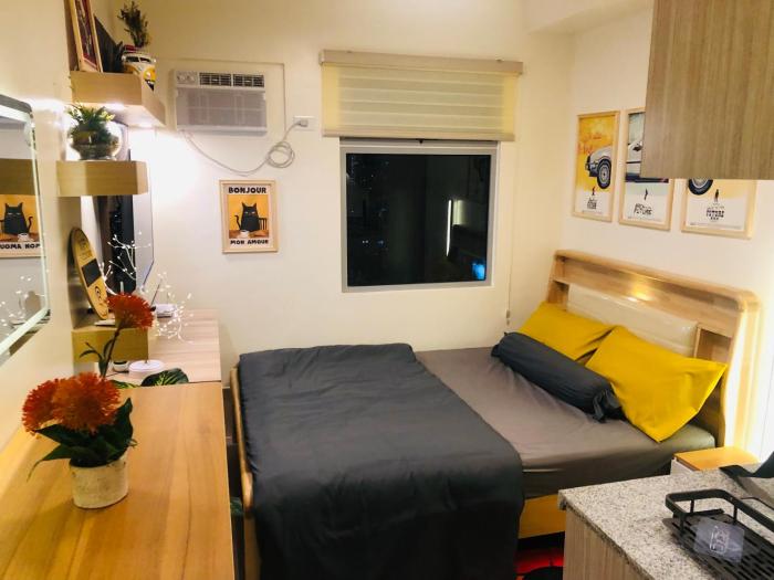 Dos Staycation Urban Deca Cubao