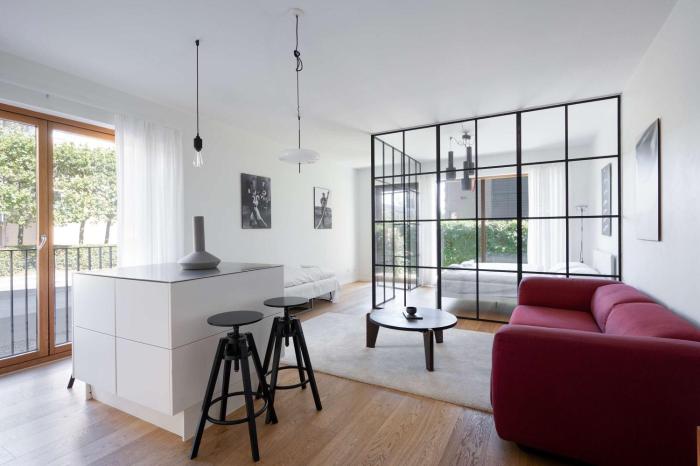 Luxury Apartment Close to Amalienborg Stylish Stay for Five