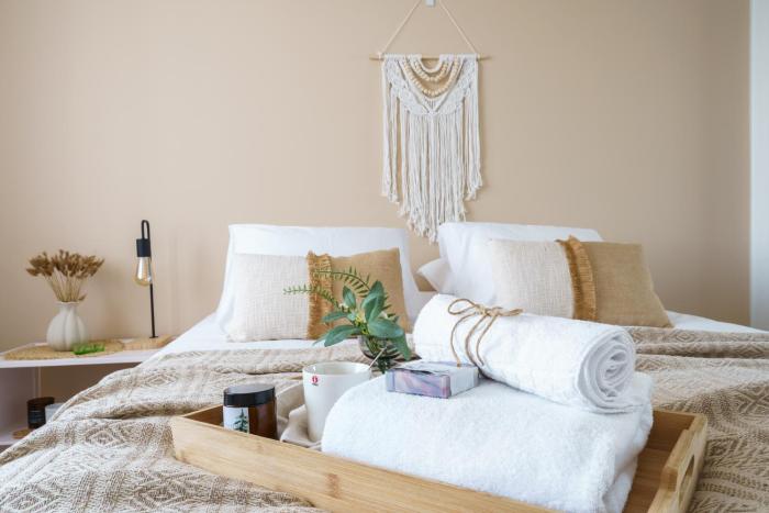 Arctic Bliss Penthouse Hosted by Hygge Host