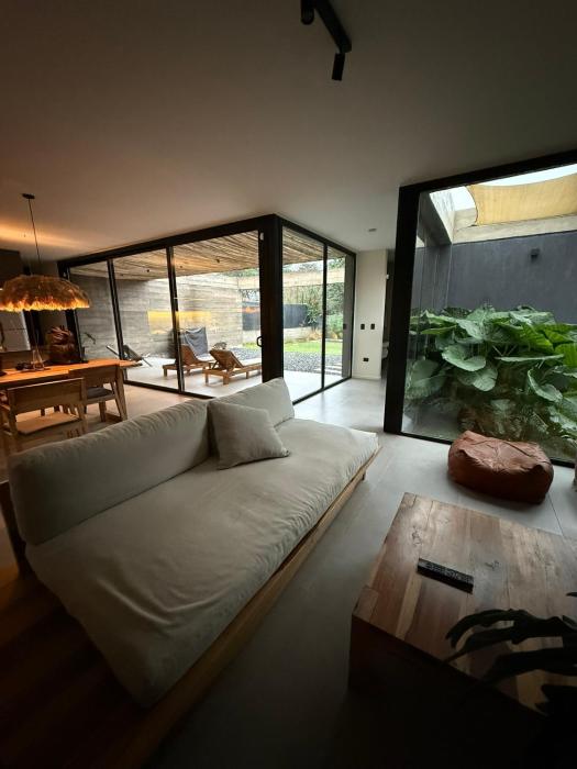 RumaRanch Solo Parejas Casa con pileta privada a 20 mts del Río