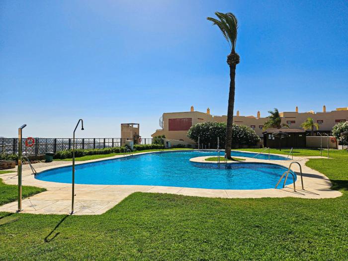 Townhouse with roof terrace near La Cala de Mijas