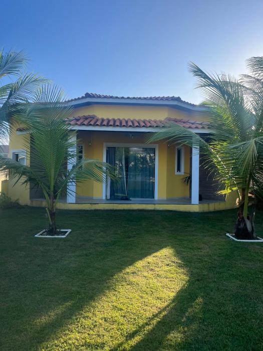 Casa Amarela - 200m da praia, 3-4, Garagem e Wi-Fi