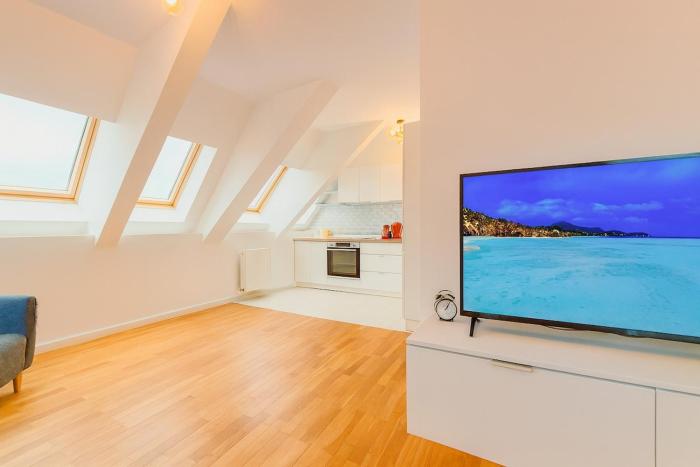 Central Skylight Suites 16