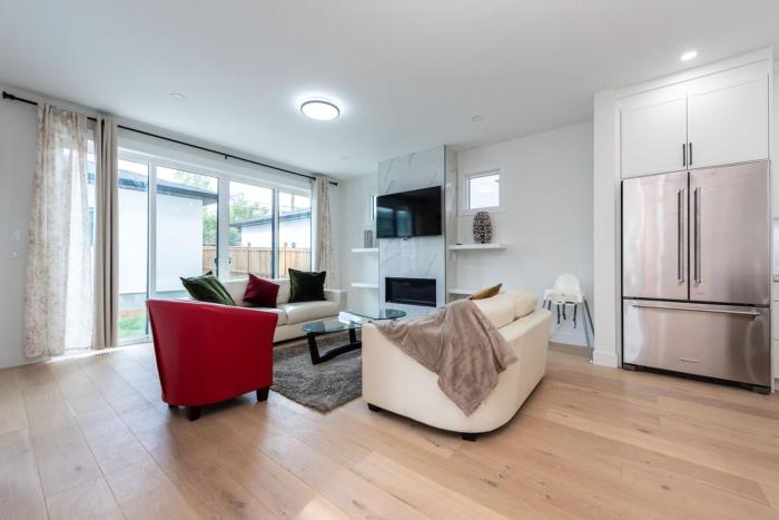 Luxury Home Near DT, New Build, High-End Features